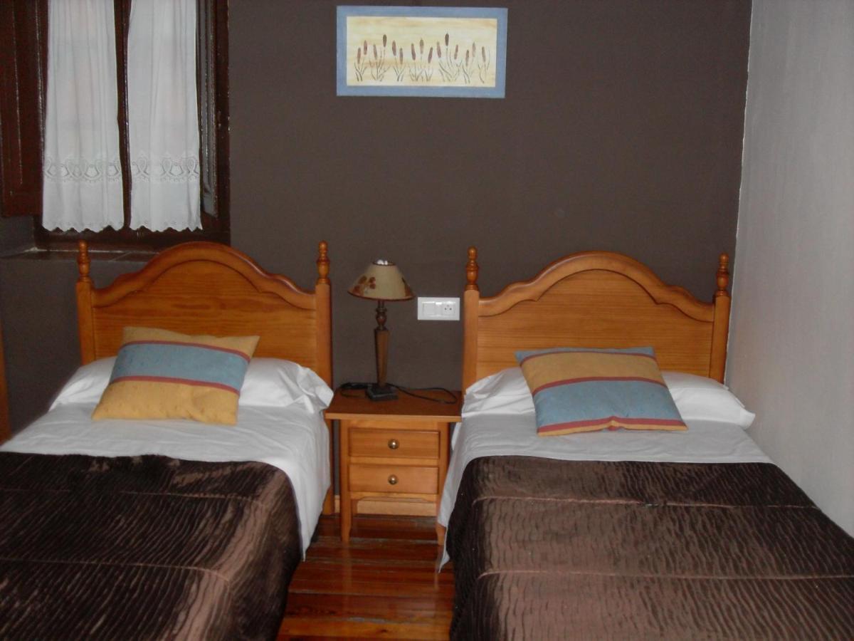 Hotel Asturias Arriondas Room photo